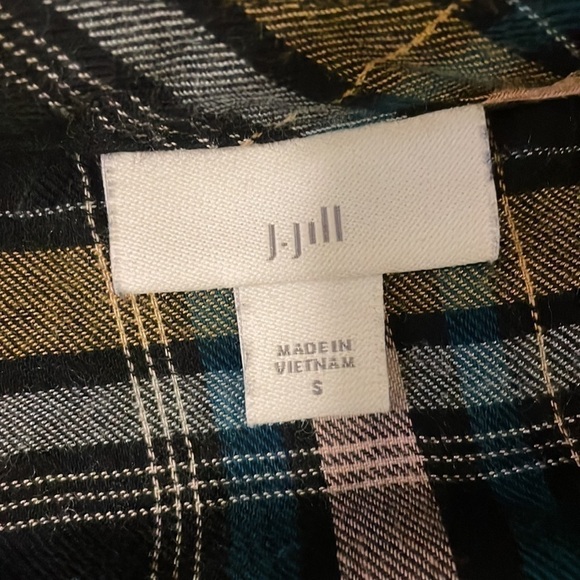 j.Jill Button Down Shirt EUC - Picture 7 of 9